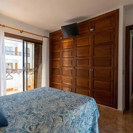 Con 2 Terrazas En Cristianos * Los Cristianos (Tenerife)