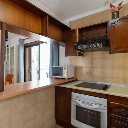 Con 2 Terrazas En Cristianos Los Cristianos (Tenerife)