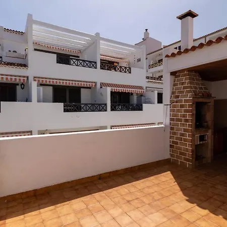 Con 2 Terrazas En Cristianos Los Cristianos (Tenerife)