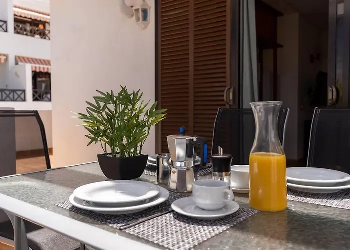 Con 2 Terrazas En Cristianos *