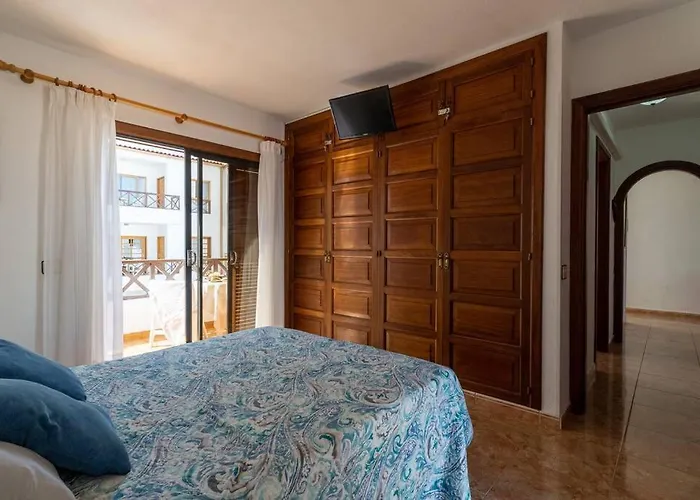 Con 2 Terrazas En Cristianos * Los Cristianos (Tenerife)