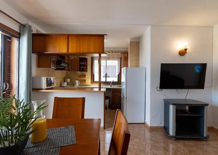 Con 2 Terrazas En Cristianos Apartament *