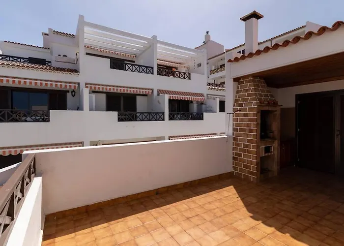 Con 2 Terrazas En Cristianos Los Cristianos (Tenerife)