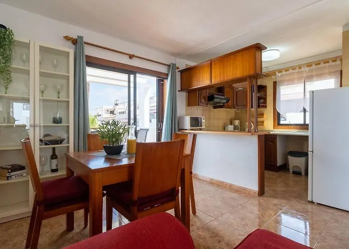 Con 2 Terrazas En Cristianos Apartament *