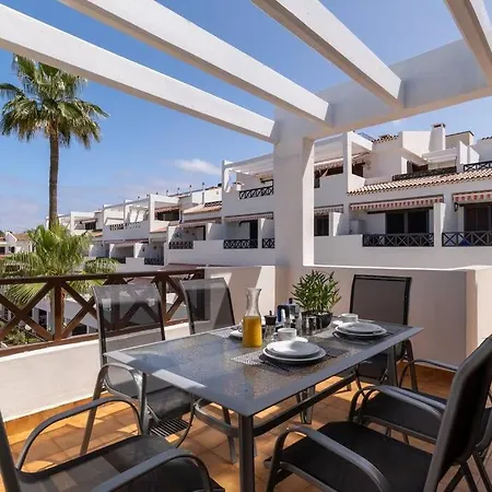 Con 2 Terrazas En Cristianos *