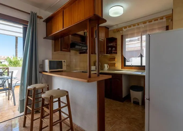 Con 2 Terrazas En Cristianos