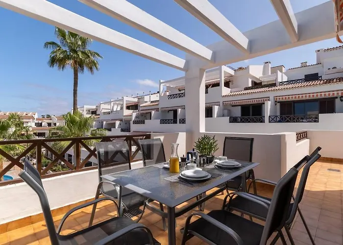 Con 2 Terrazas En Cristianos *